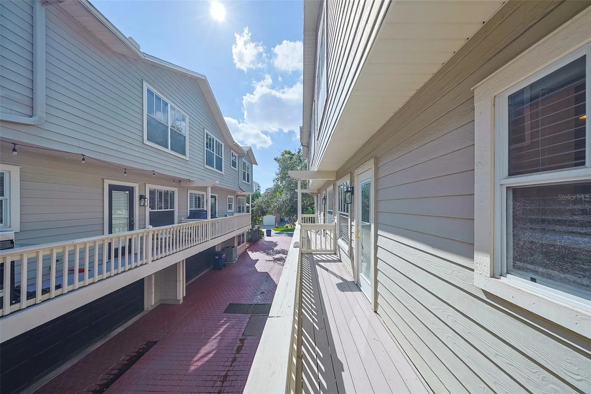 2403 W Palm Drive Tampa FL 33629