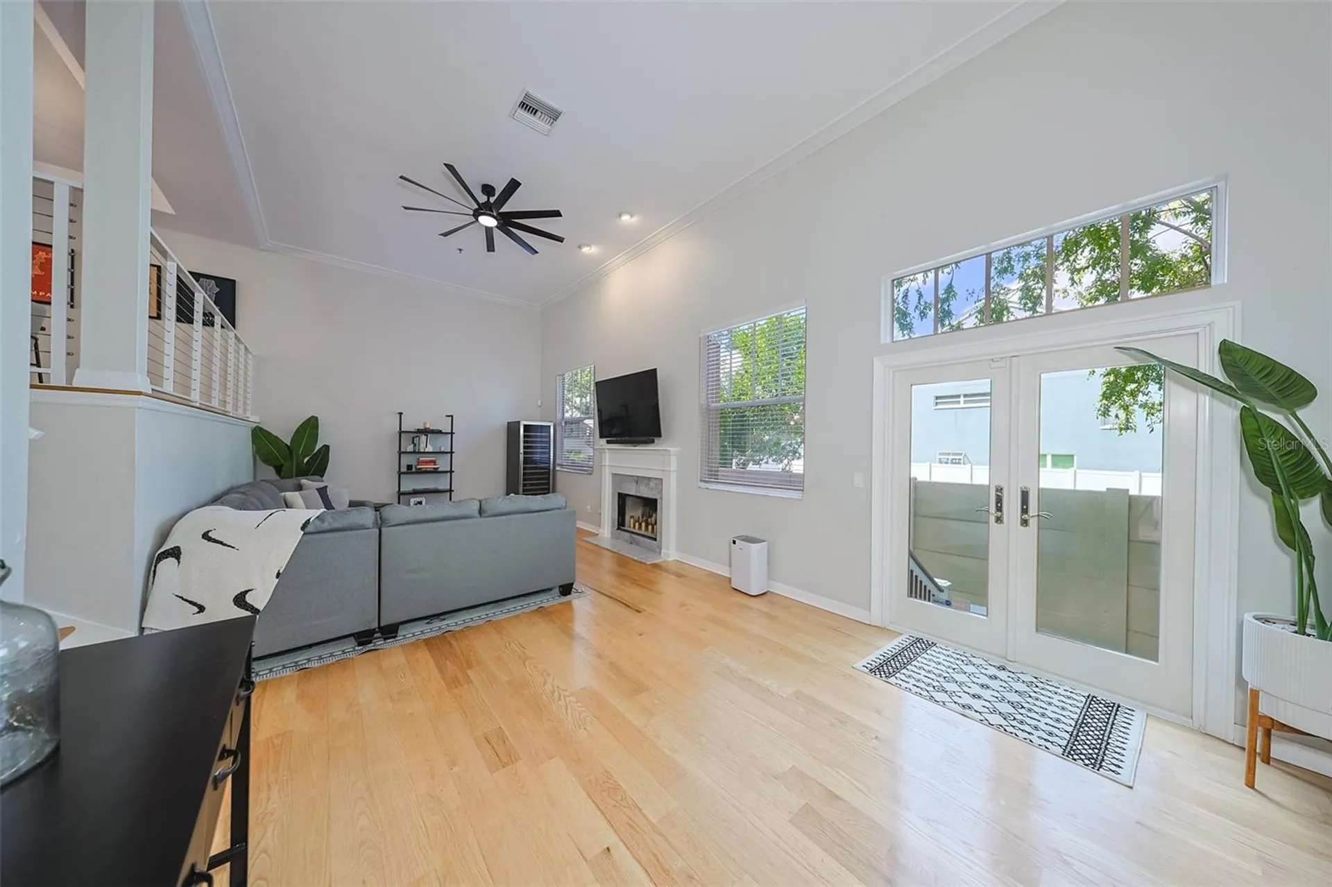 2403 W Palm Drive Tampa FL 33629