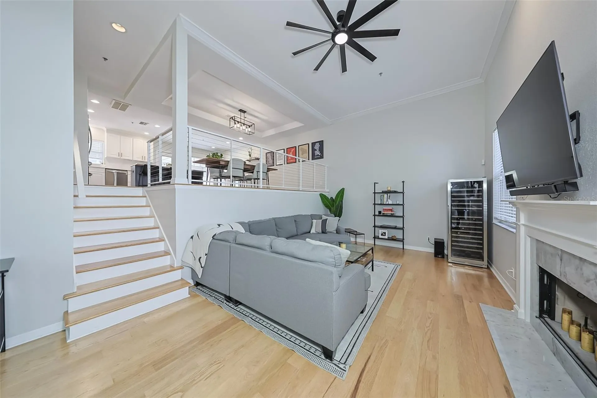 2403 W Palm Drive Tampa FL 33629