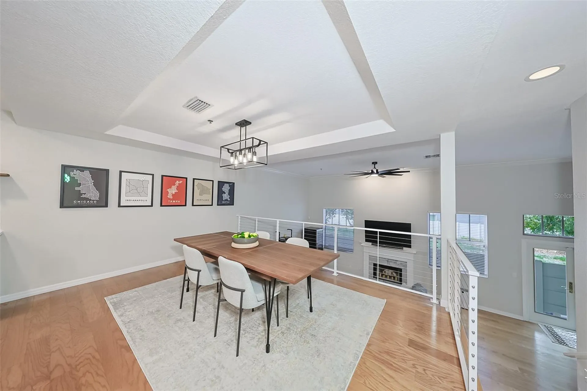 2403 W Palm Drive Tampa FL 33629
