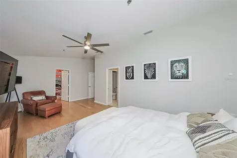 2403 W Palm Drive Tampa FL 33629