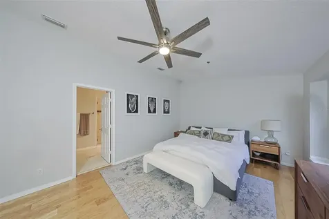 2403 W Palm Drive Tampa FL 33629