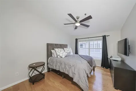 2403 W Palm Drive Tampa FL 33629