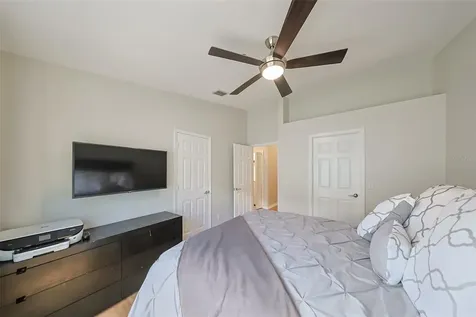 2403 W Palm Drive Tampa FL 33629