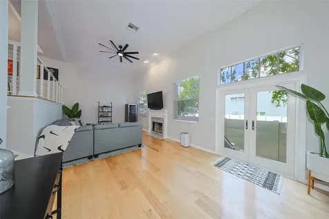 2403 W Palm Drive Tampa FL 33629