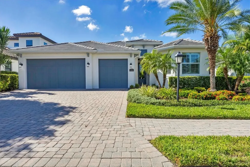 7761 Sandhill Lake Drive Sarasota FL 34241