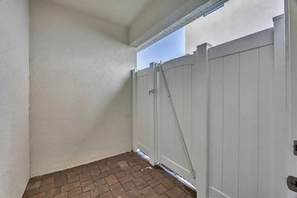 7761 Sandhill Lake Drive Sarasota FL 34241