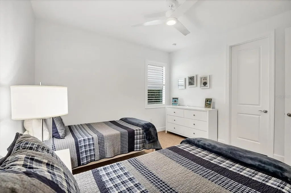 7761 Sandhill Lake Drive Sarasota FL 34241
