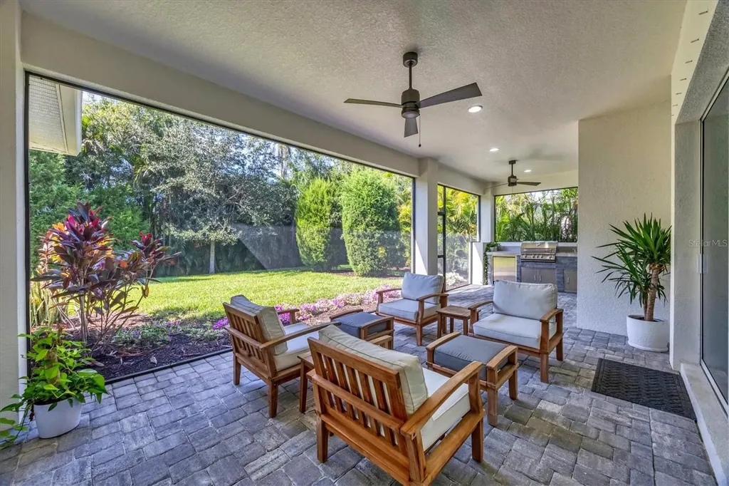 7761 Sandhill Lake Drive Sarasota FL 34241