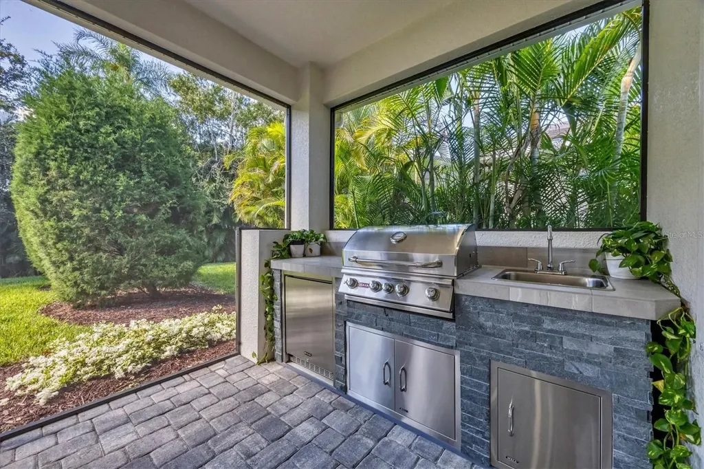 7761 Sandhill Lake Drive Sarasota FL 34241