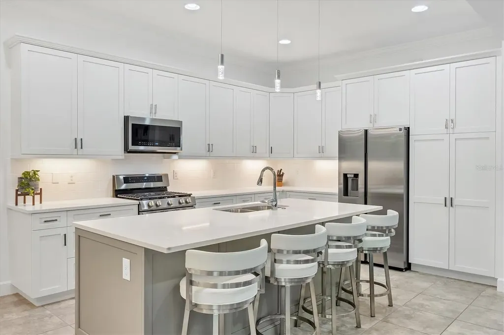 7761 Sandhill Lake Drive Sarasota FL 34241