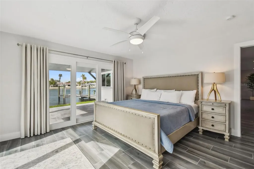 1514 Sea Gull Drive S St Petersburg FL 33707