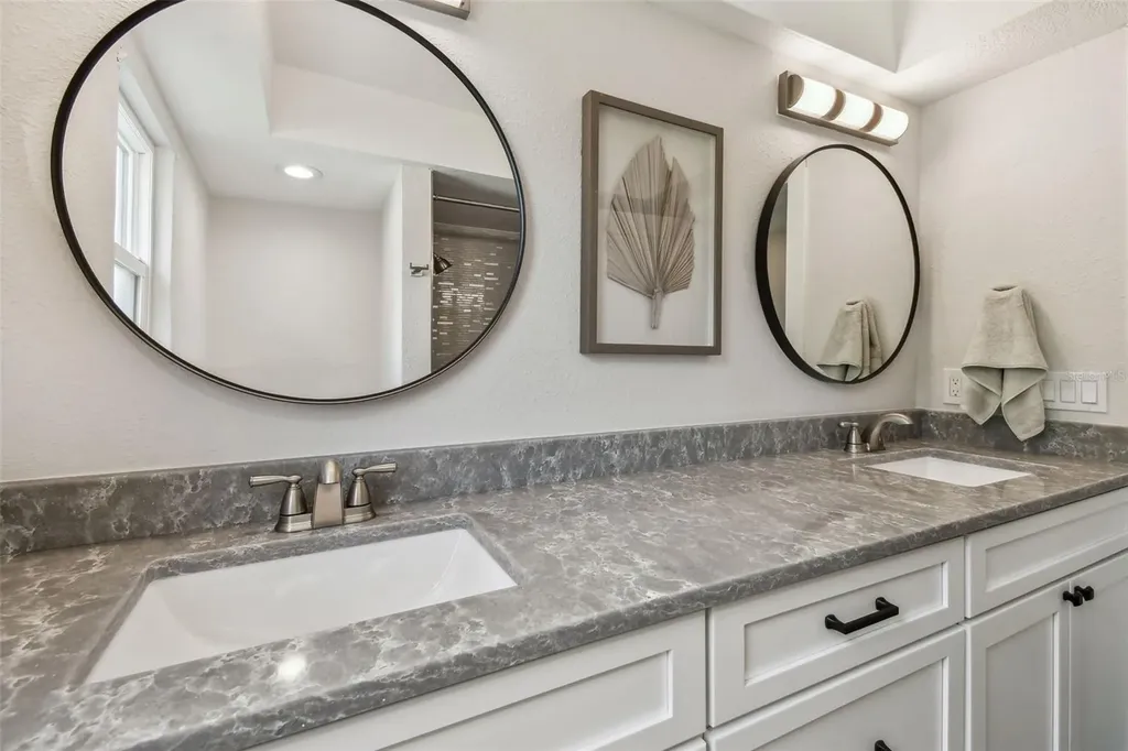 1514 Sea Gull Drive S St Petersburg FL 33707