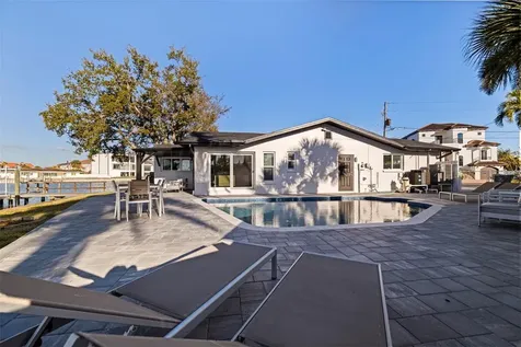 1514 Sea Gull Drive S St Petersburg FL 33707