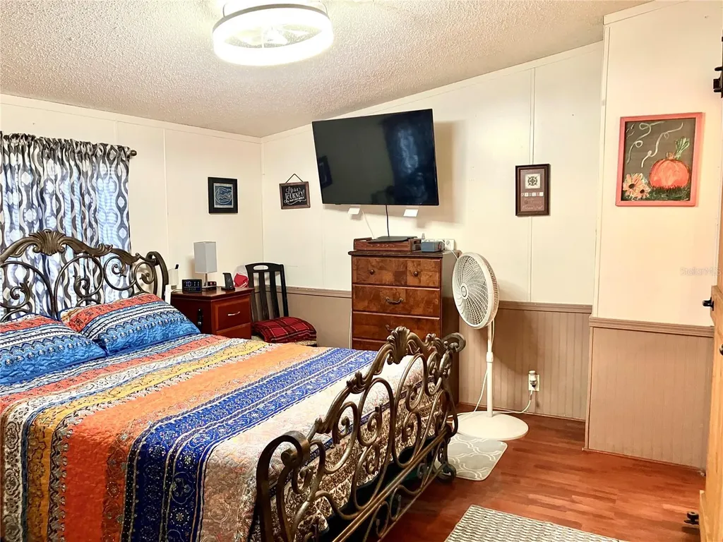 19582 NW 212th Street High Springs FL 32643