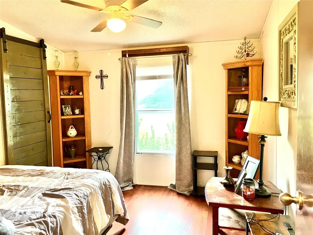 19582 NW 212th Street High Springs FL 32643