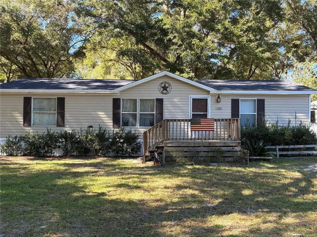 19582 NW 212th Street High Springs FL 32643