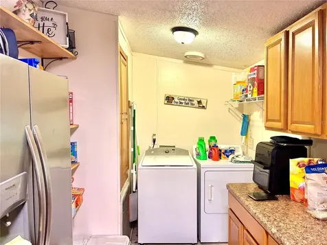 19582 NW 212th Street High Springs FL 32643
