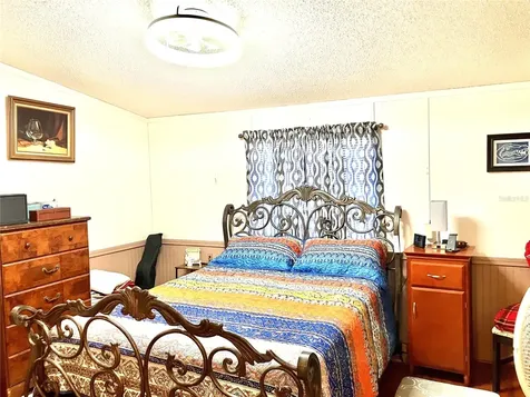 19582 NW 212th Street High Springs FL 32643