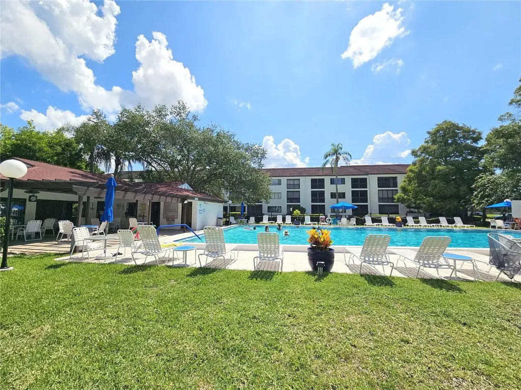 2587 Countryside Boulevard Clearwater FL 33761