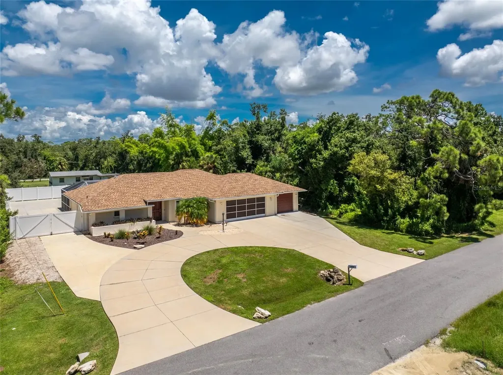 1600 Thomas Street Englewood FL 34223