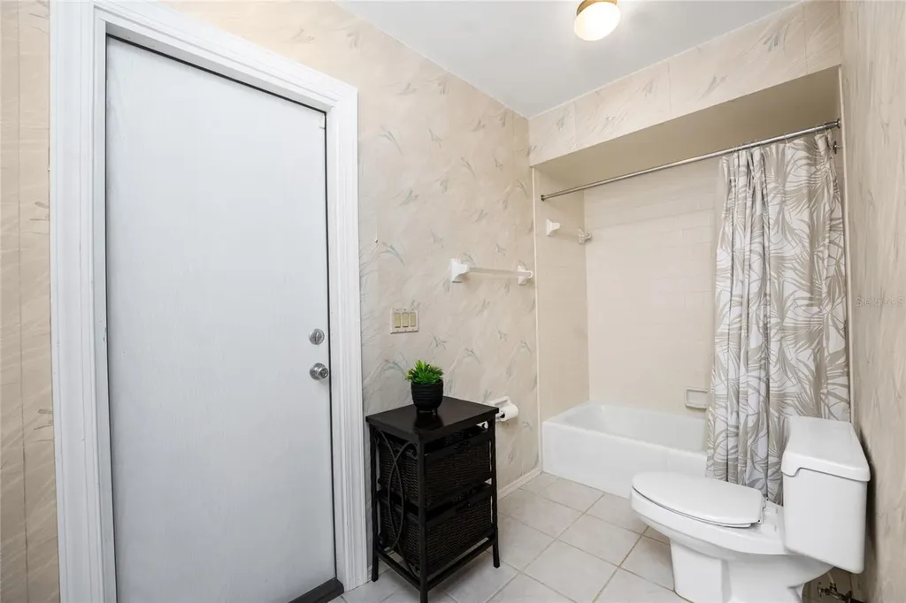 1600 Thomas Street Englewood FL 34223