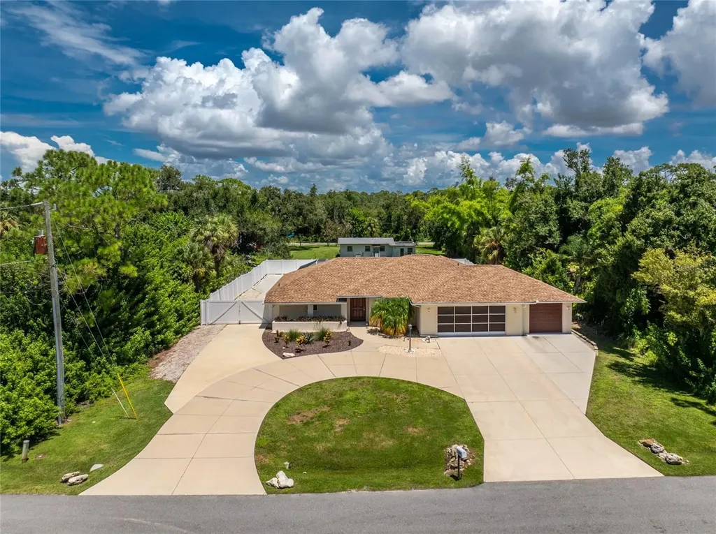 1600 Thomas Street Englewood FL 34223