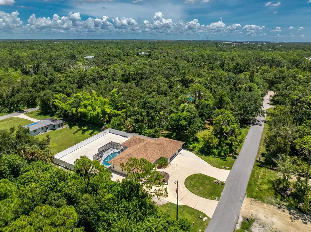 1600 Thomas Street Englewood FL 34223