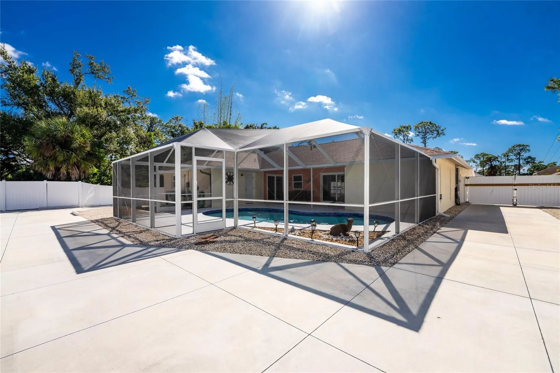 1600 Thomas Street Englewood FL 34223