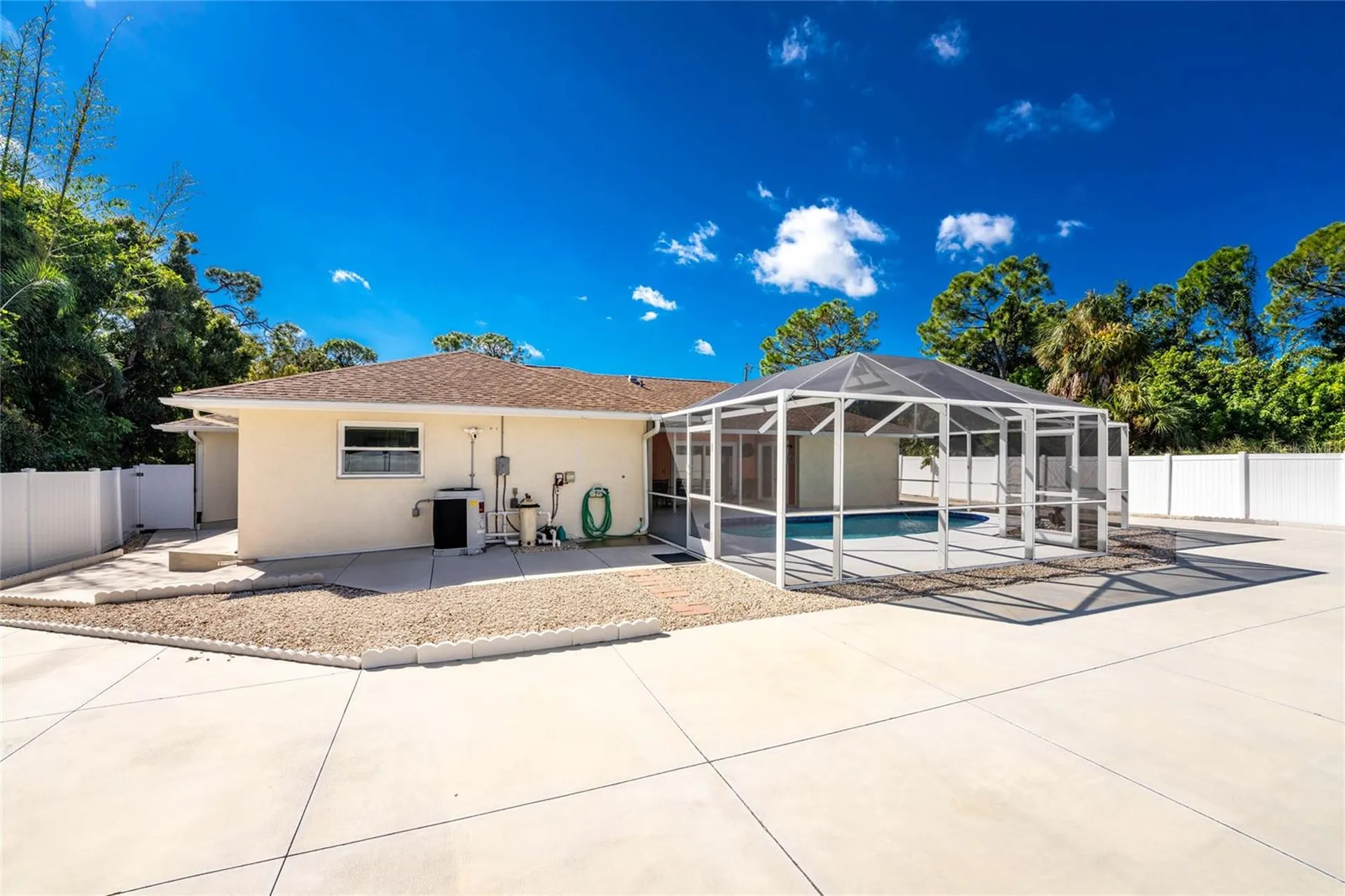 1600 Thomas Street Englewood FL 34223