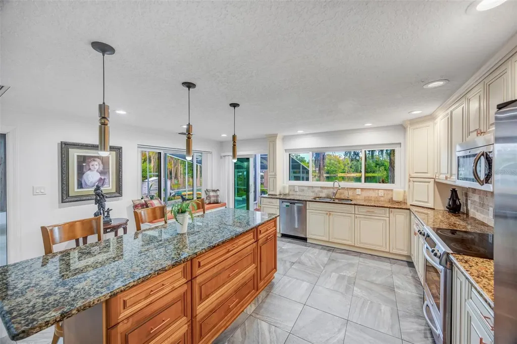 18405 Tomlinson Drive Lutz FL 33549