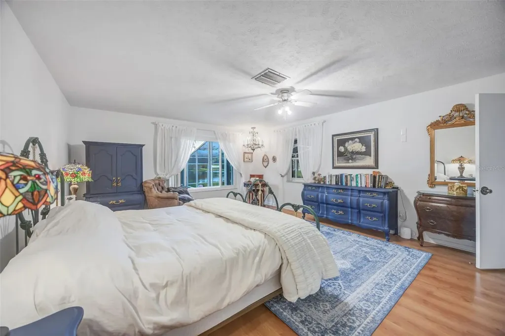 18405 Tomlinson Drive Lutz FL 33549