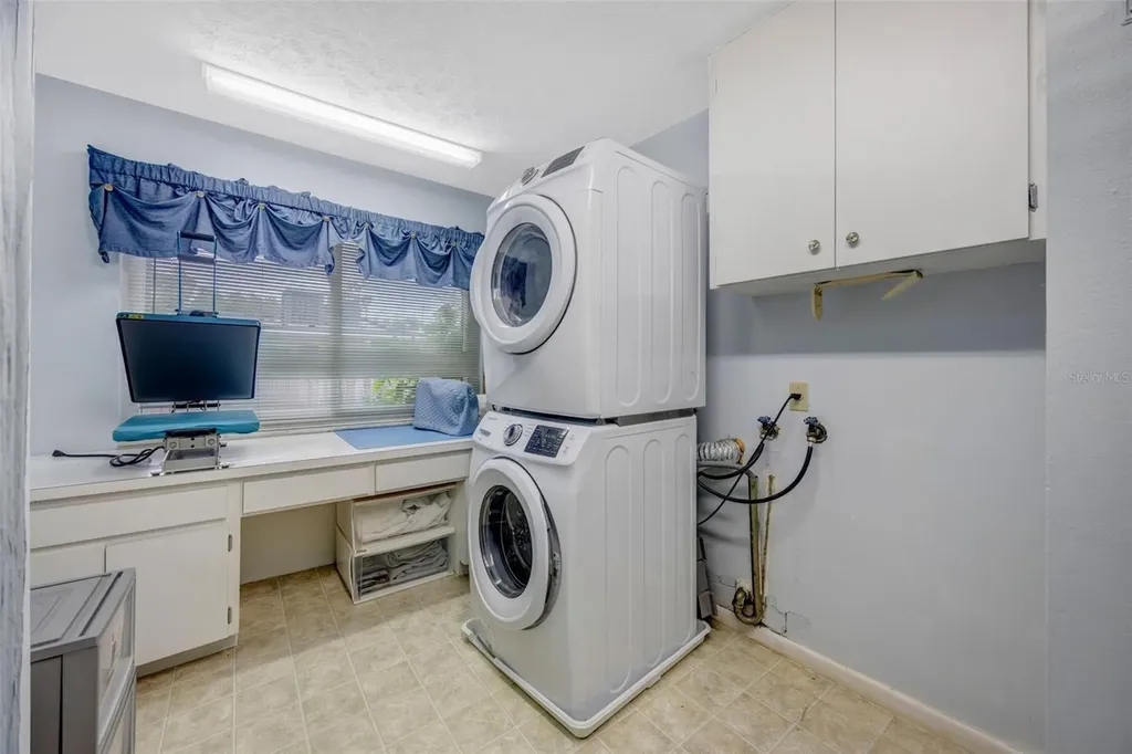 18405 Tomlinson Drive Lutz FL 33549