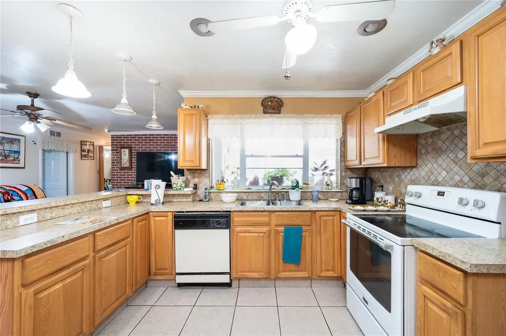 520 San Sebastian Prado Altamonte Springs FL 32714