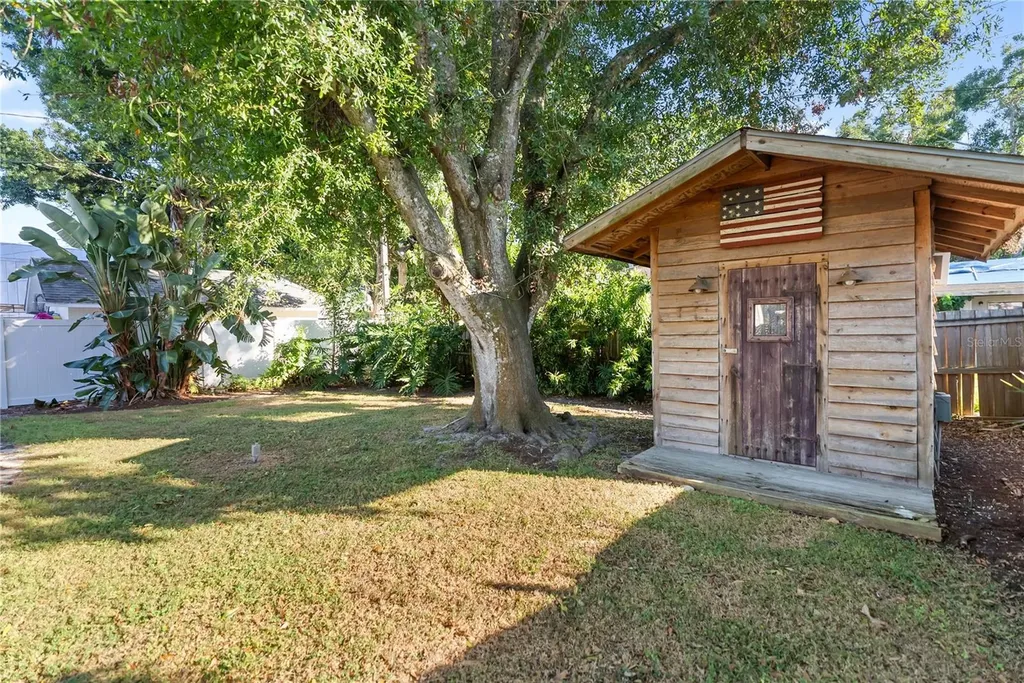 2530 Loma Linda Street Sarasota FL 34239