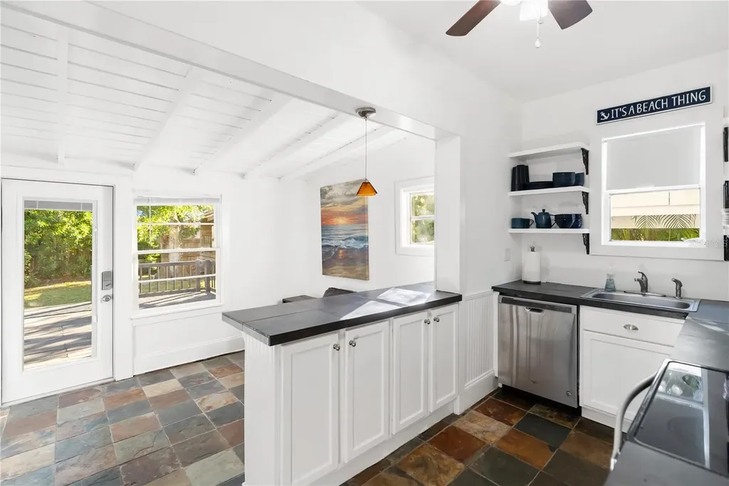2530 Loma Linda Street Sarasota FL 34239