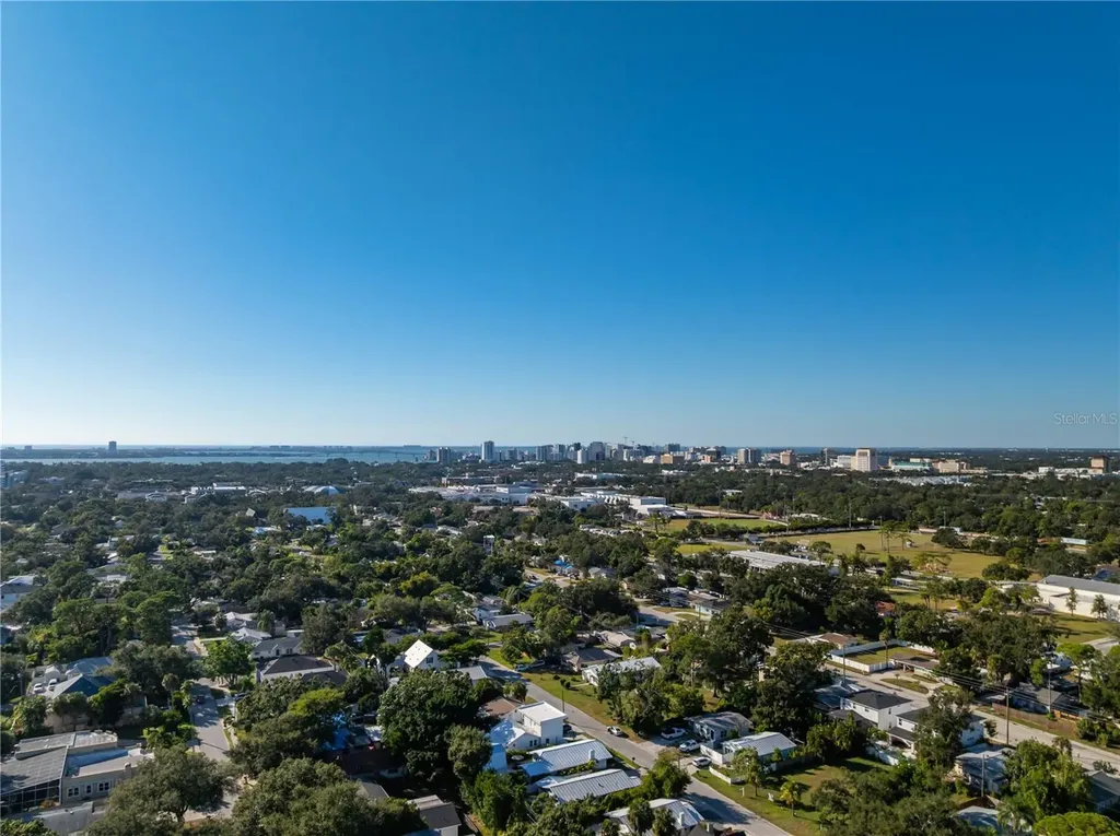 2530 Loma Linda Street Sarasota FL 34239