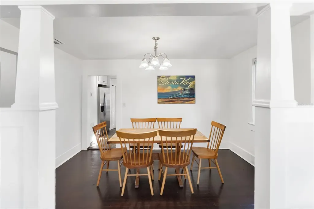 2530 Loma Linda Street Sarasota FL 34239