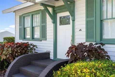 2530 Loma Linda Street Sarasota FL 34239