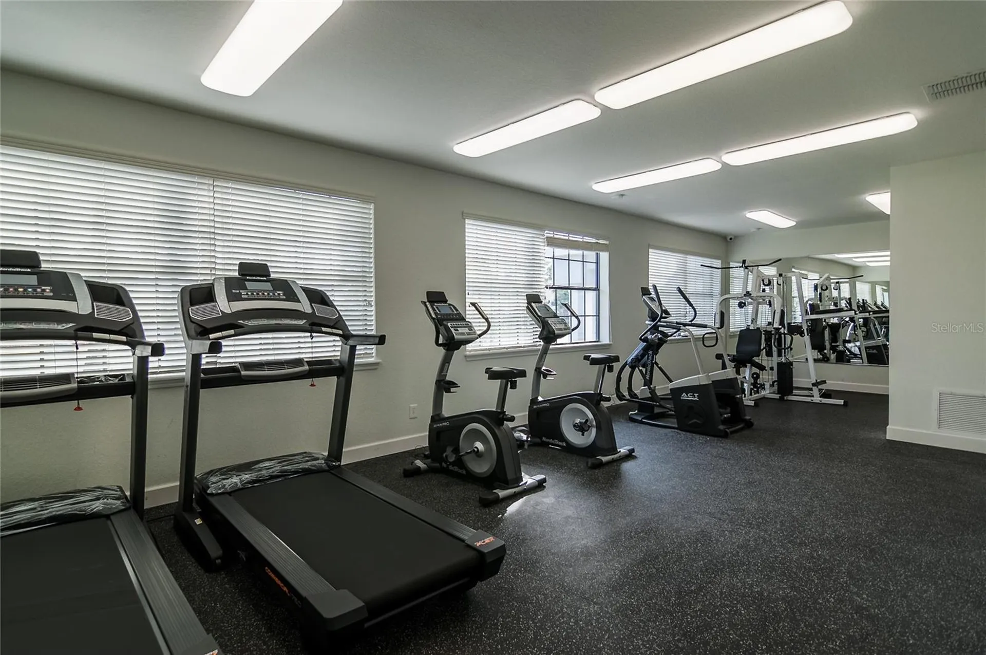 2323 Mccoy Road Orlando FL 32809