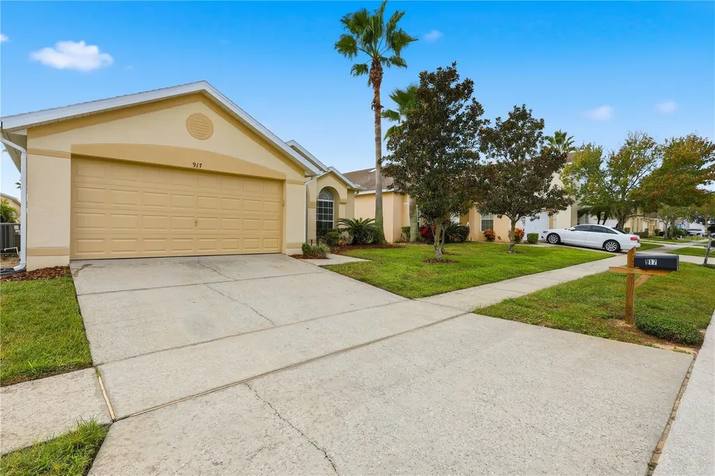 917 Bloomingdale Drive Davenport FL 33897