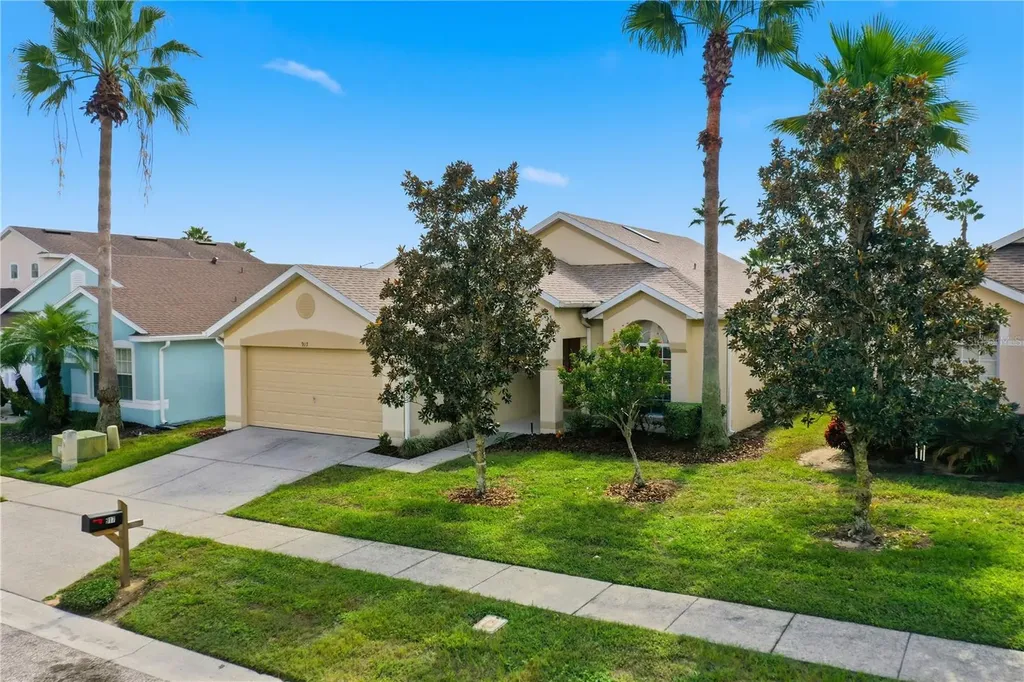 917 Bloomingdale Drive Davenport FL 33897
