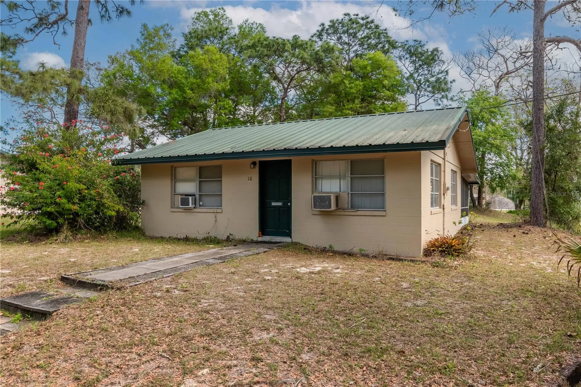 15 Ruckert Circle Deland FL 32720