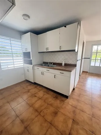 34 Clemente Colon Juncos PR 00777