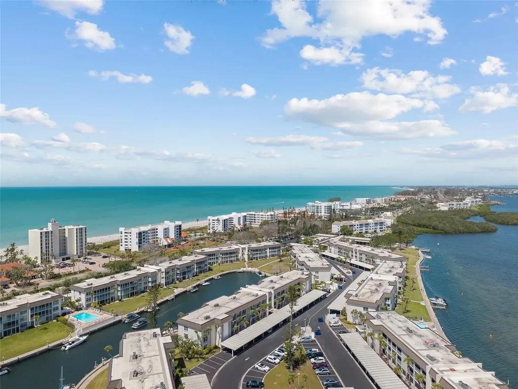 4390 Exeter Drive Longboat Key FL 34228