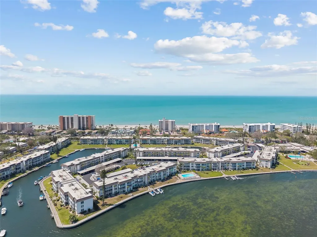 4390 Exeter Drive Longboat Key FL 34228