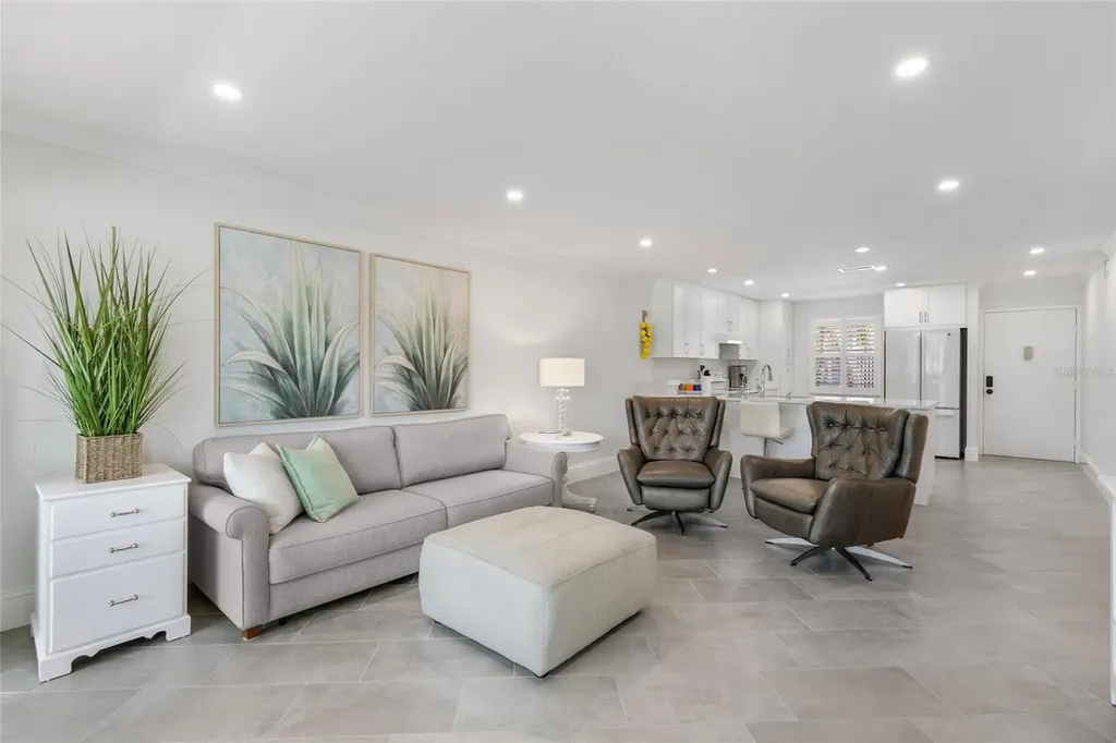 4390 Exeter Drive Longboat Key FL 34228