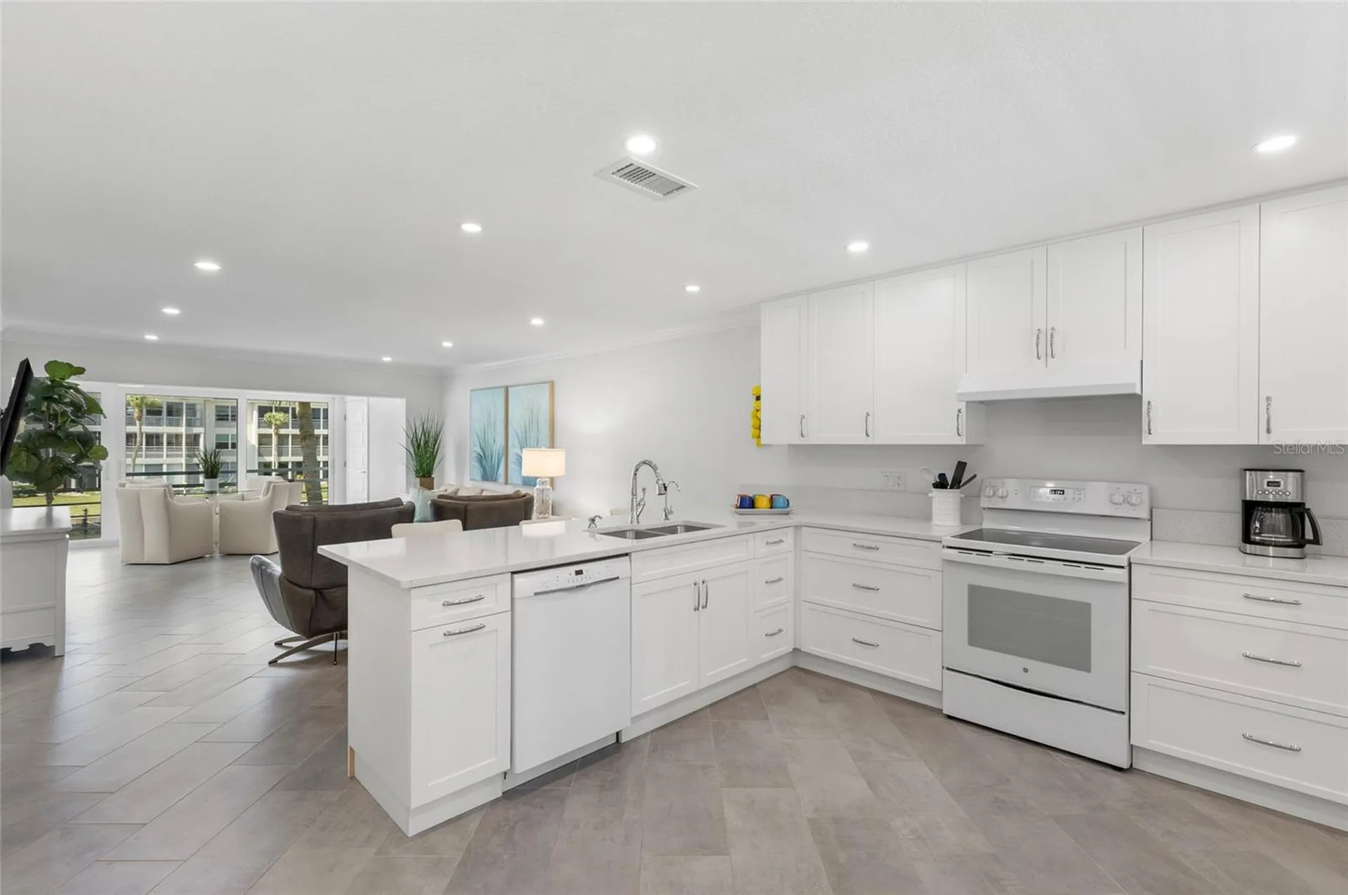 4390 Exeter Drive Longboat Key FL 34228