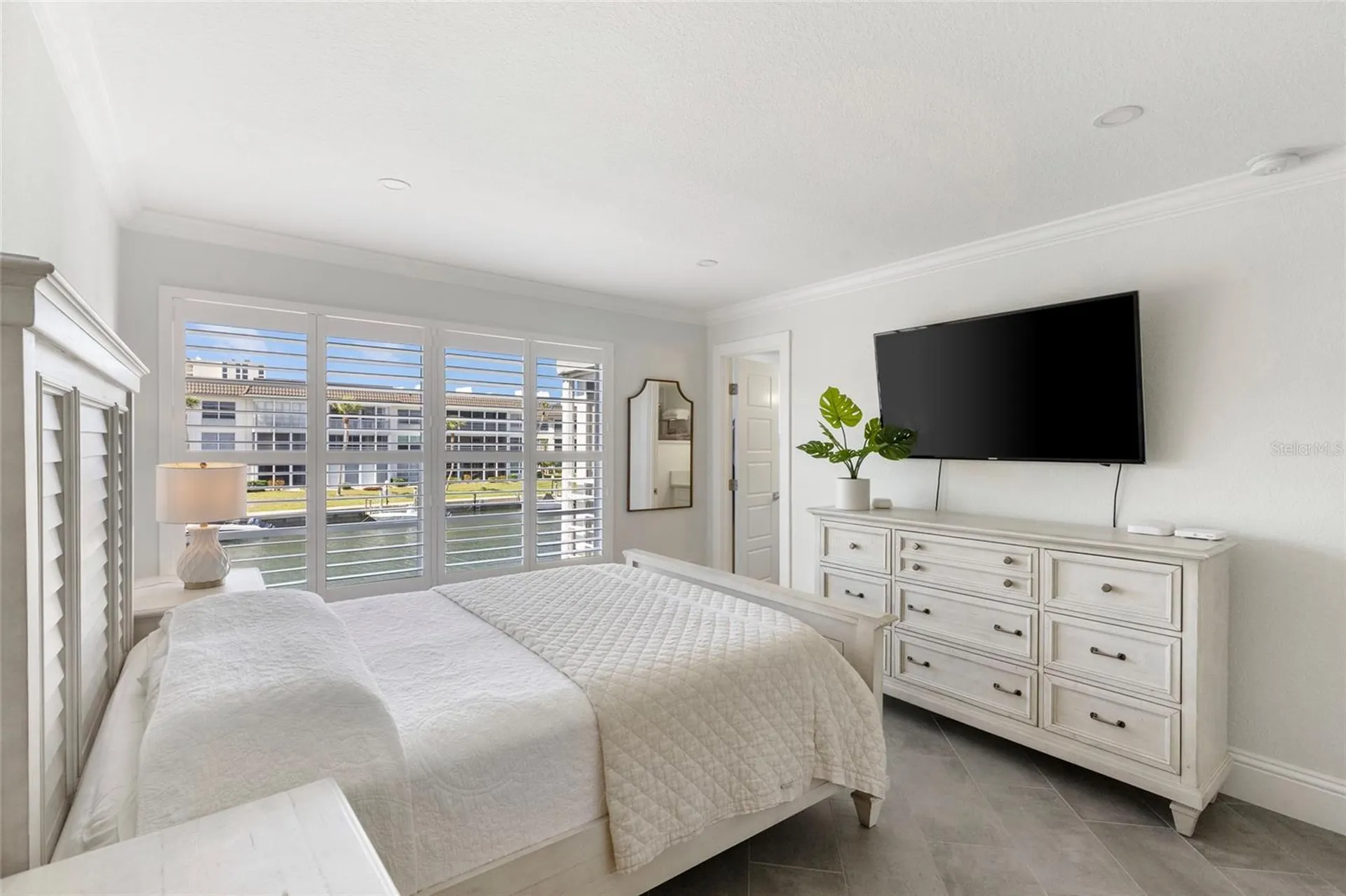4390 Exeter Drive Longboat Key FL 34228