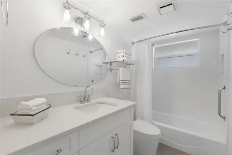 4390 Exeter Drive Longboat Key FL 34228